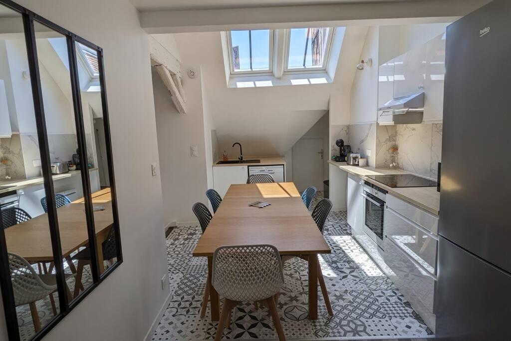 3 Appartements Premium Au Pied De La Cathedrale - Hypercentre Sens Exteriér fotografie